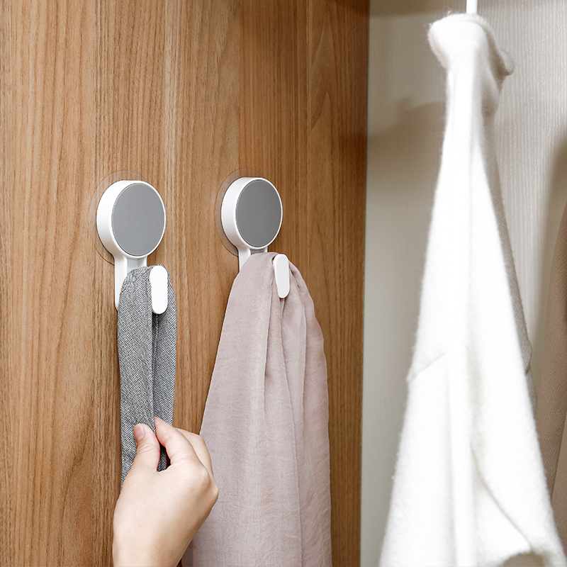 Gancho de plástico sem rastros