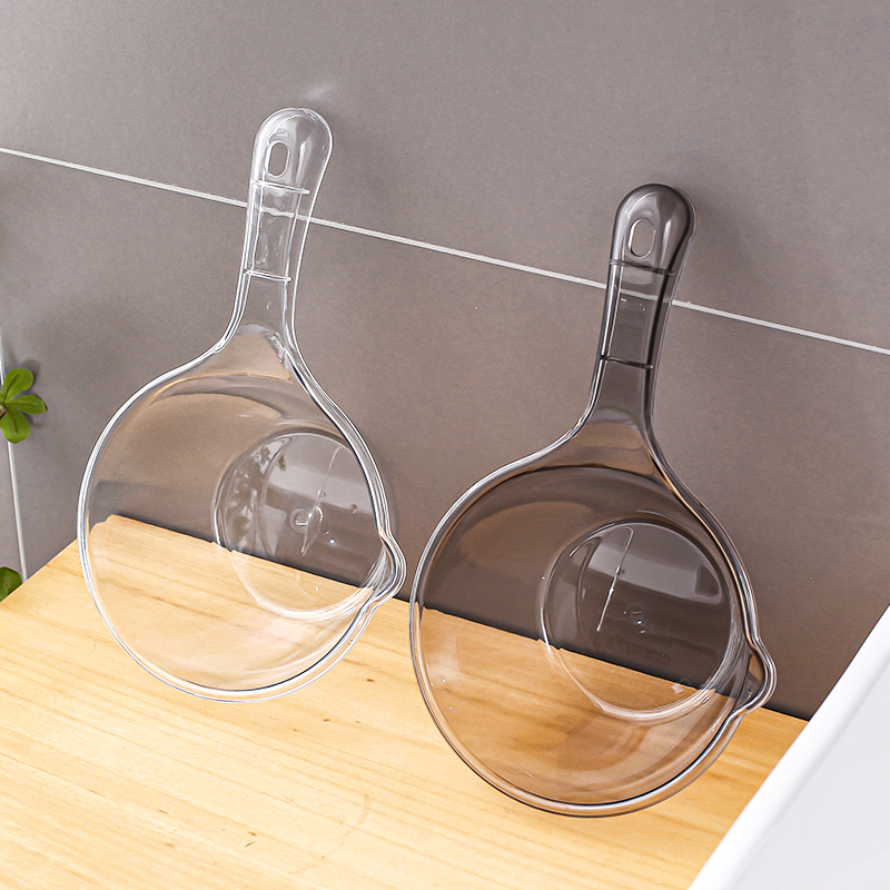 Bailer transparente de plástico