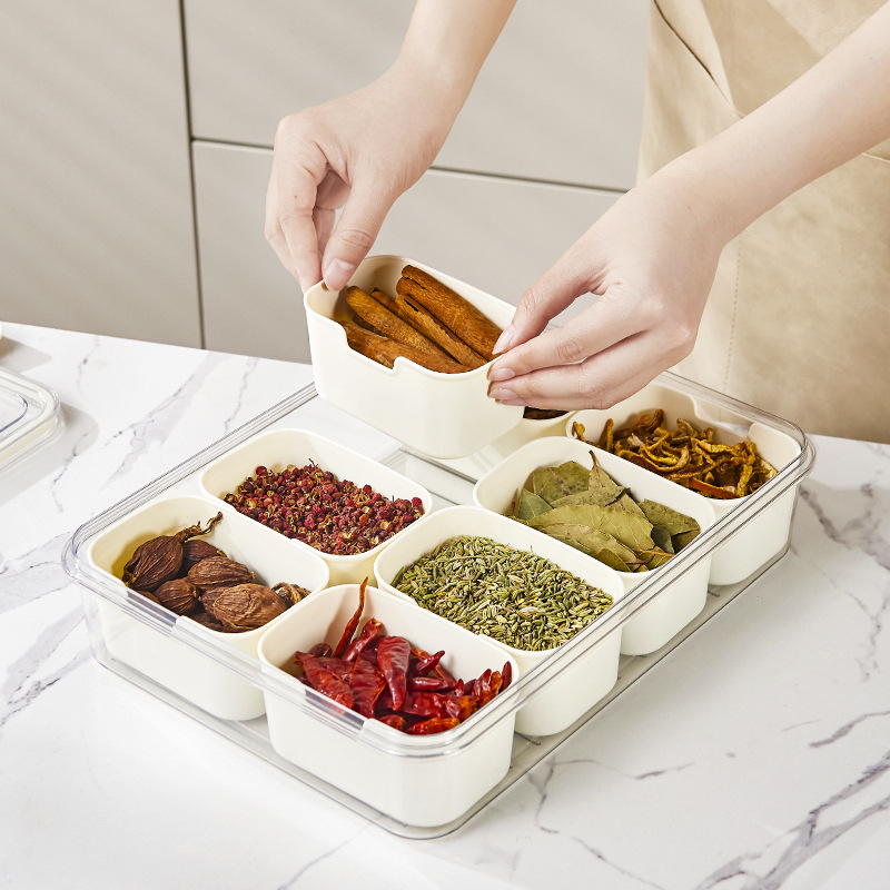 Caixa de armazenamento selada de snackle com divisor de plástico dividido servindo bandeja vegetariana com tampa